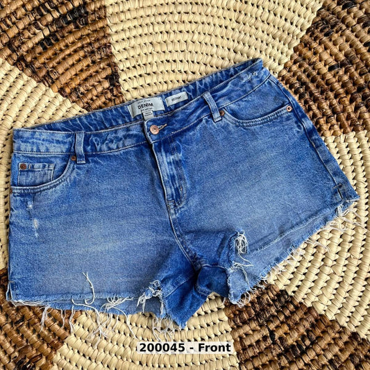 women Pants Shorts