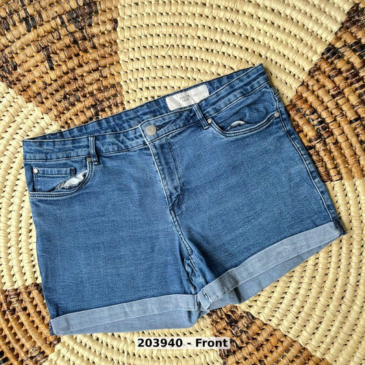 women Pants Shorts